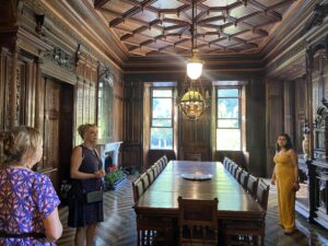 Inside the House of 7 Errors, Petropolis